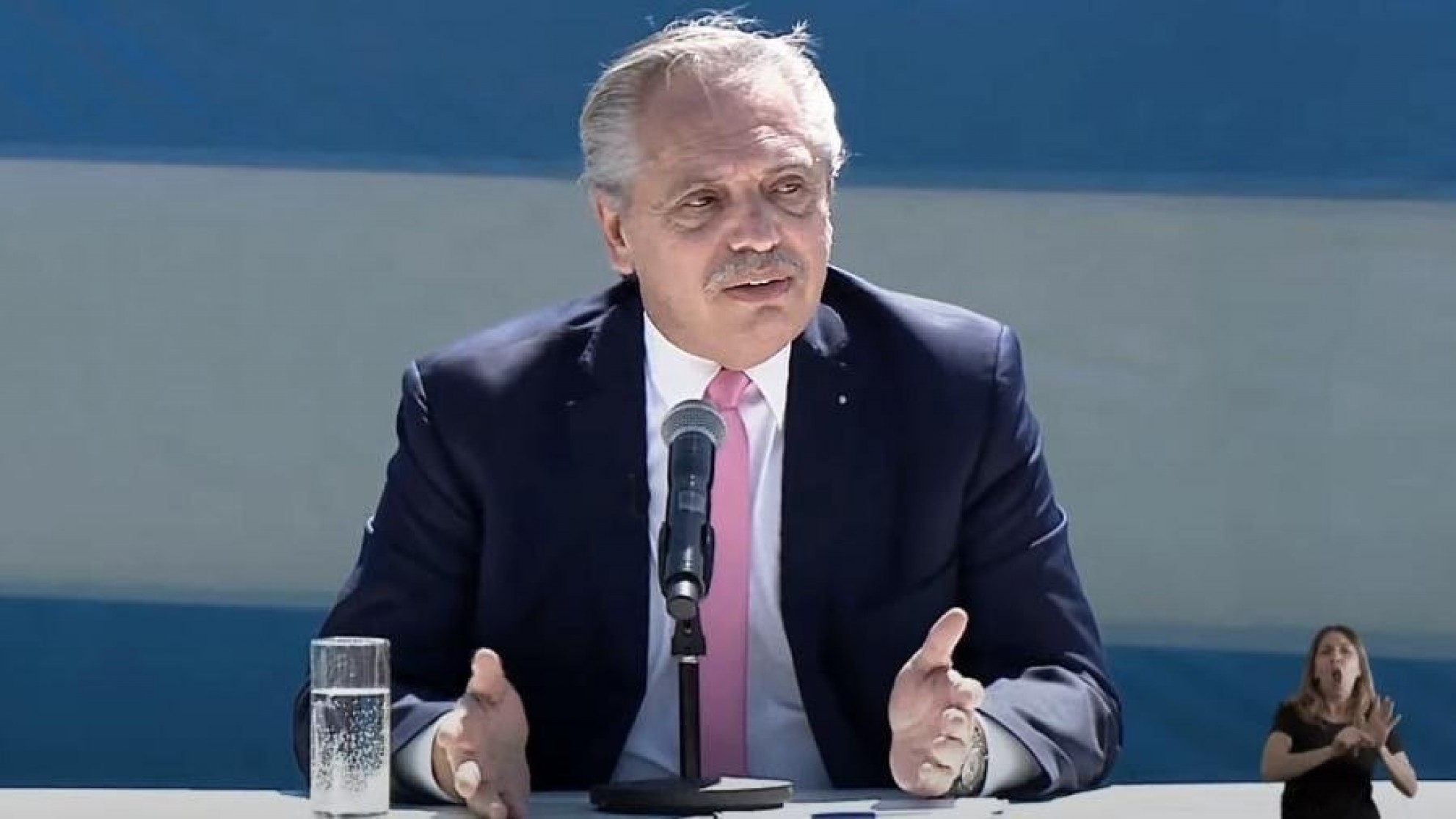 Alberto Fernández: "Tenemos que hacer una Argentina pujante y una sociedad poderosa"